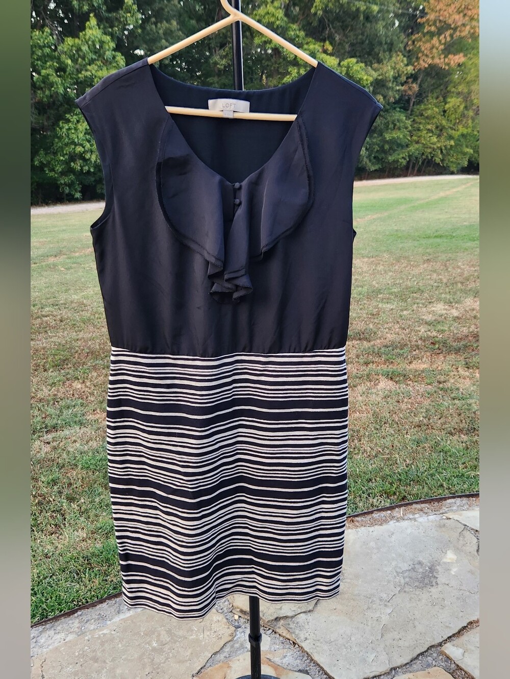 LOFT Mixed Media Sleeveless Ruffle Neck Dress Sz 14